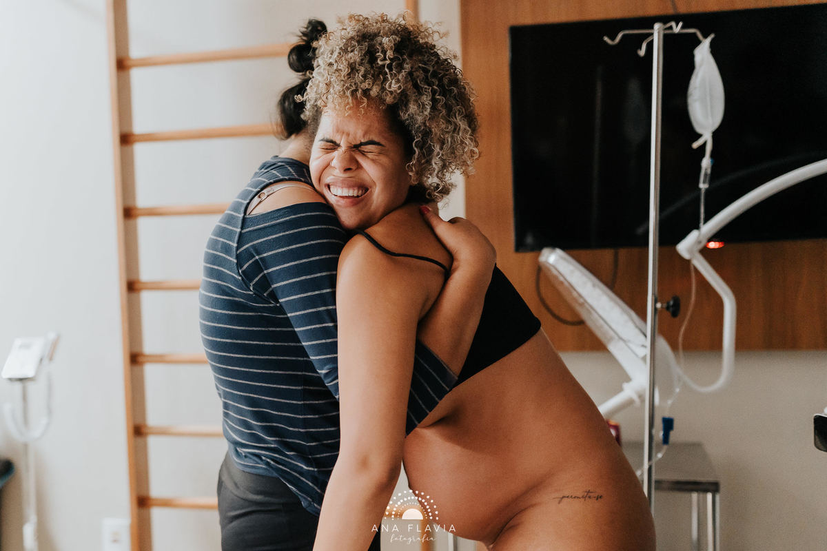 Filmes de parto, filmes de nascimento, nascimento, humanização, parto normal, cesariana humanizada, doula, parto, foto de parto, fotografia de parto no es, parto humanizado, grande vitória, maternidade santa ursula, Meridional