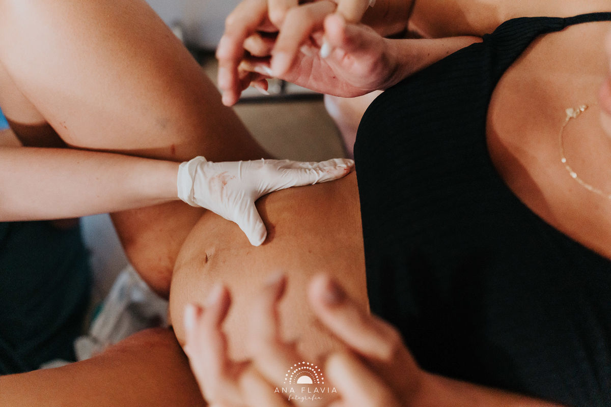 Filmes de parto, filmes de nascimento, nascimento, humanização, parto normal, cesariana humanizada, doula, parto, foto de parto, fotografia de parto no es, parto humanizado, grande vitória, maternidade santa ursula, Meridional