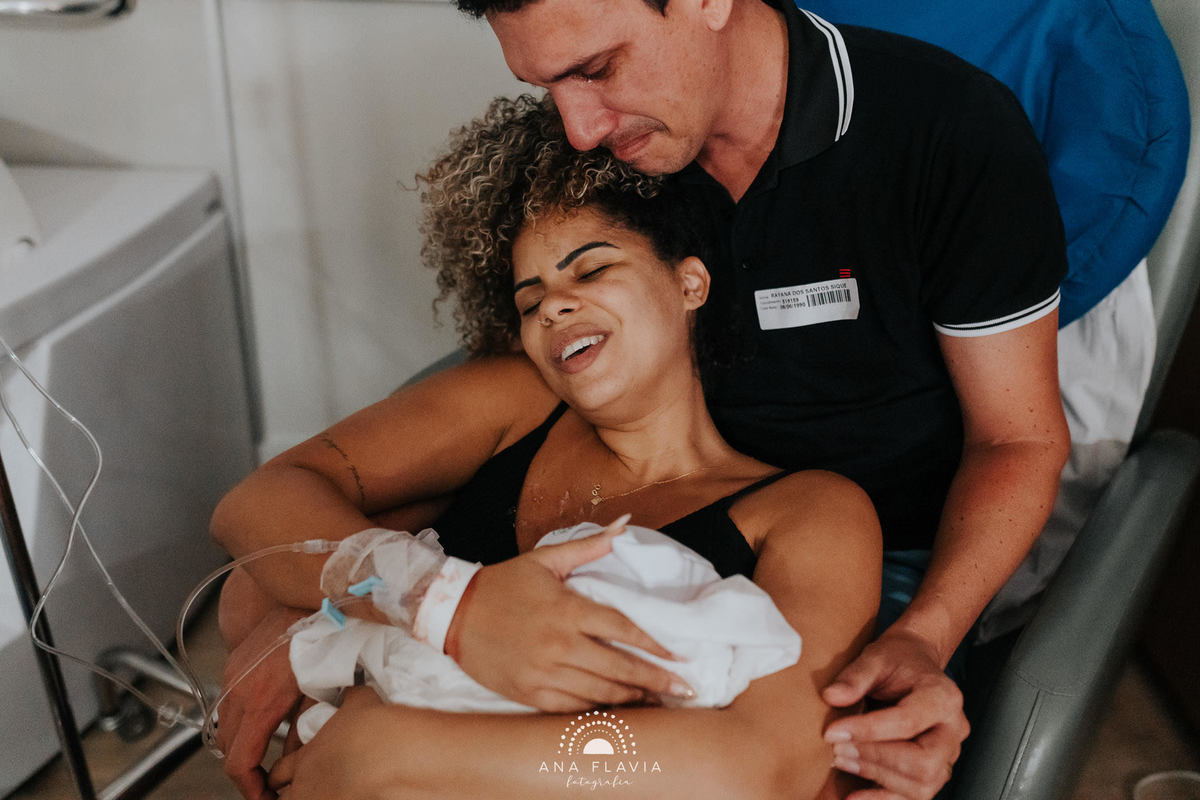 Filmes de parto, filmes de nascimento, nascimento, humanização, parto normal, cesariana humanizada, doula, parto, foto de parto, fotografia de parto no es, parto humanizado, grande vitória, maternidade santa ursula, Meridional