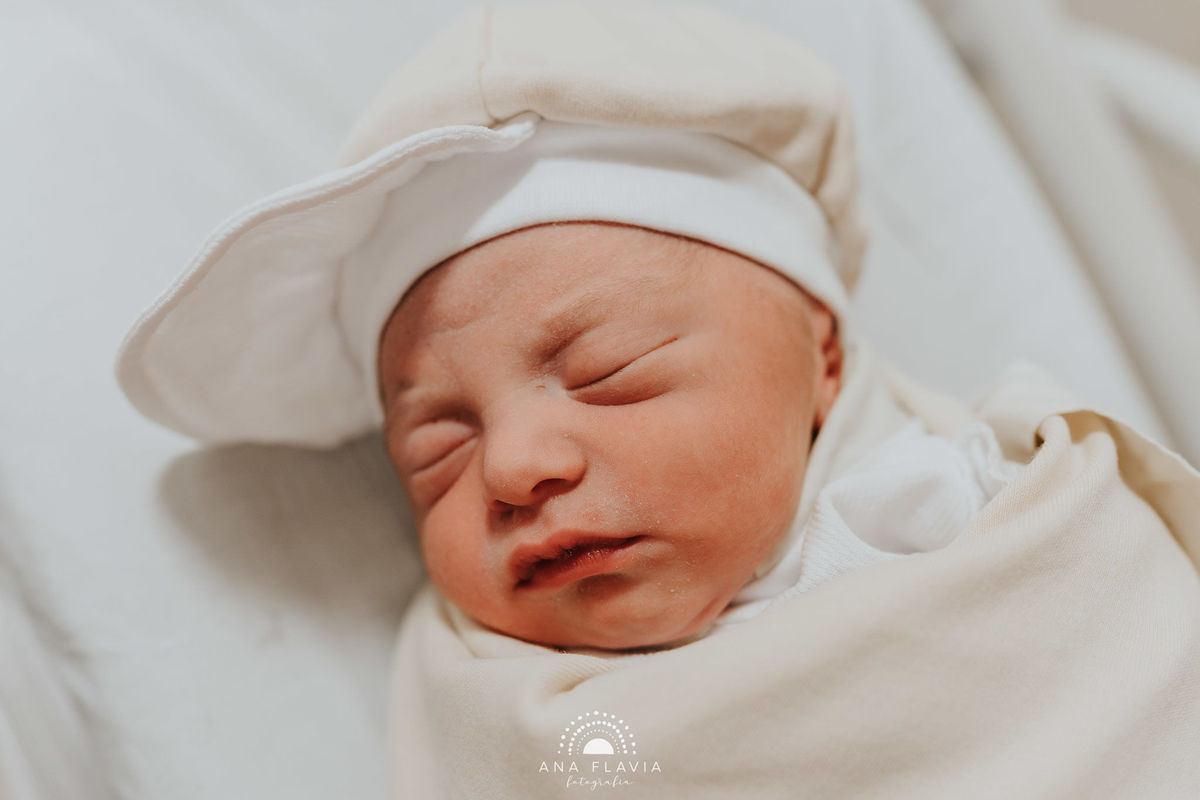 Filmes de parto, filmes de nascimento, nascimento, humanização, parto normal, cesariana humanizada, doula, parto, foto de parto, fotografia de parto no es, parto humanizado, grande vitória, maternidade santa ursula, Meridional