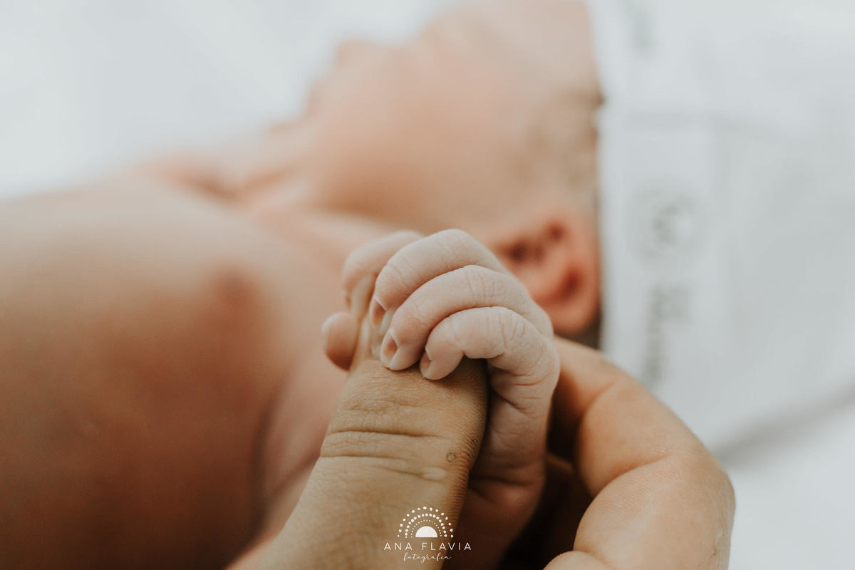 Fotografia de parto Cesária, Filme de parto, nascimento, humanização, vídeo de cesaria, cesariana humanizada, foto de parto Cesaria, parto humanizado, grande vitória, Hospital Praia da Costa, parto Cesária, Cesária, dr Rafael angelo Avançar Clínica Médica