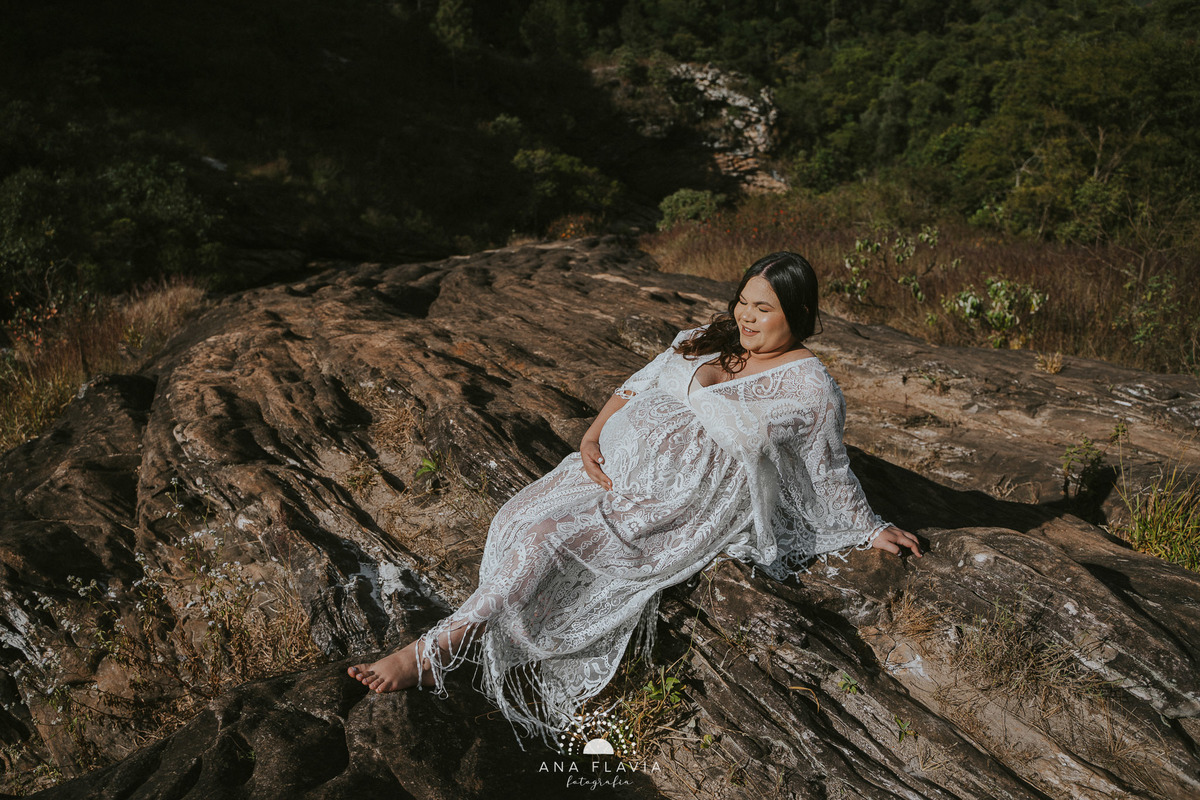 book gestante, gestante, gravida, gravidez, ensaio gestante,  vila velha, vitoria, Minas Gerais, Cachoeira Cambota, parto, bebê, ensaio no final de tarde, ensaio gestante na cachoeira, ensaio gestante gordinha