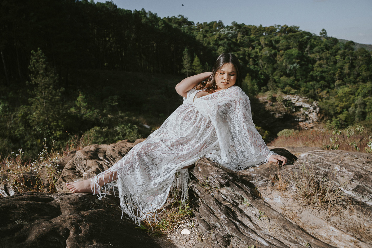 book gestante, gestante, gravida, gravidez, ensaio gestante,  vila velha, vitoria, Minas Gerais, Cachoeira Cambota, parto, bebê, ensaio no final de tarde, ensaio gestante na cachoeira, ensaio gestante gordinha