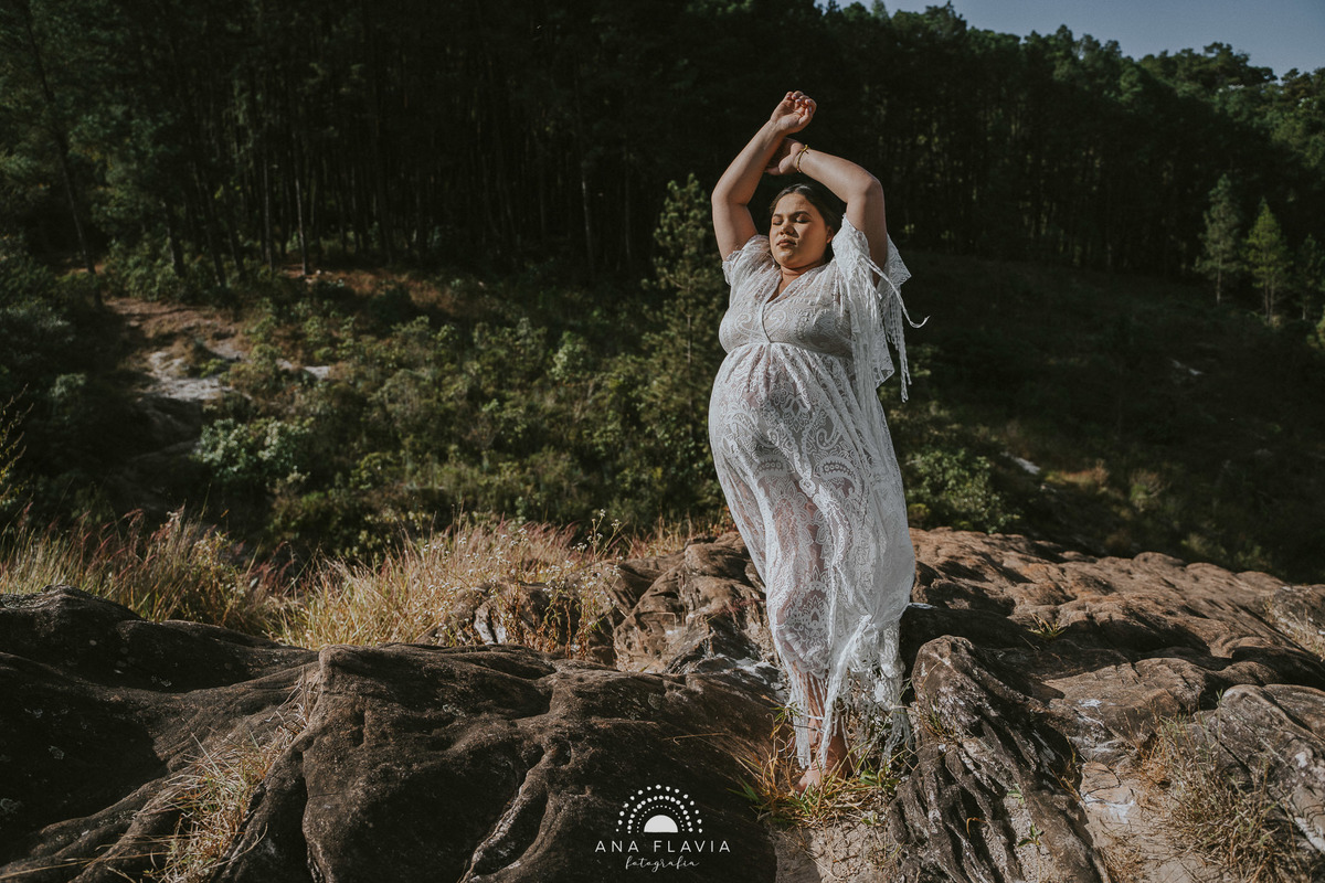 book gestante, gestante, gravida, gravidez, ensaio gestante,  vila velha, vitoria, Minas Gerais, Cachoeira Cambota, parto, bebê, ensaio no final de tarde, ensaio gestante na cachoeira, ensaio gestante gordinha