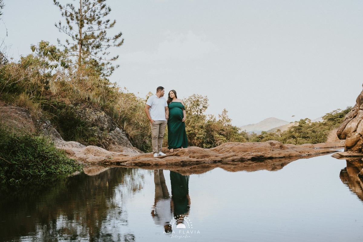 book gestante, gestante, gravida, gravidez, ensaio gestante,  vila velha, vitoria, Minas Gerais, Cachoeira Cambota, parto, bebê, ensaio no final de tarde, ensaio gestante na cachoeira, ensaio gestante gordinha