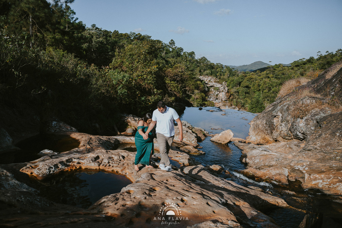 book gestante, gestante, gravida, gravidez, ensaio gestante,  vila velha, vitoria, Minas Gerais, Cachoeira Cambota, parto, bebê, ensaio no final de tarde, ensaio gestante na cachoeira, ensaio gestante gordinha