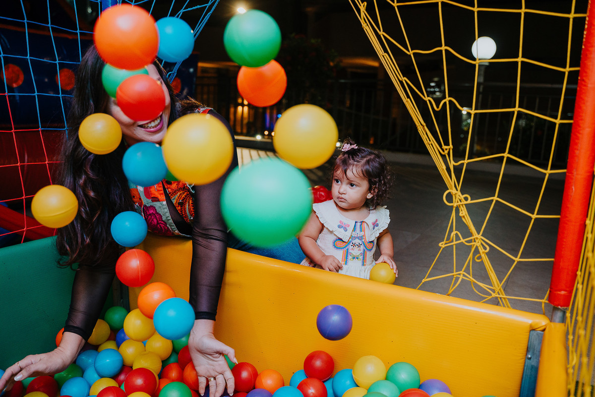 aniversario, 1 anos, mundo rosa, mae de menina, fotografia, babygril, festa patati patata, festa de menina, amigos, smashthecake, primeiro aninho, babyfashion, festa de criança, photography, um ano, família, mamãe de primeira viagem, festa em casa,