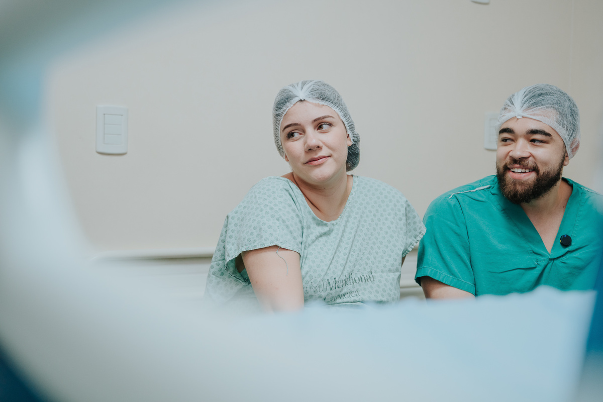 Fotografia de parto Cesária, Filme de parto, nascimento, humanização, vídeo de cesaria, cesariana humanizada, foto de parto Cesaria, parto humanizado, grande vitória, Hospital Praia da Costa, parto Cesária, Cesária, dr Rafael angelo Avançar Clínica Médica