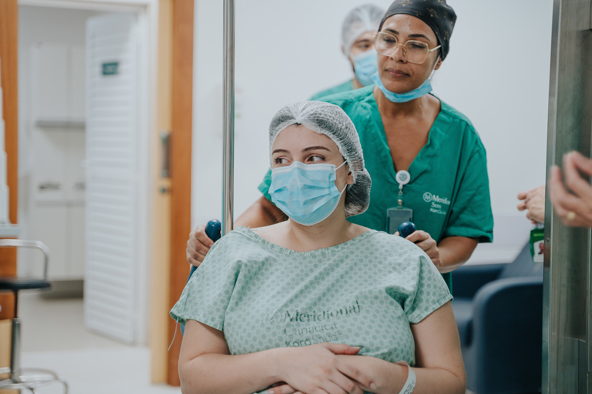 Fotografia de parto Cesária, Filme de parto, nascimento, humanização, vídeo de cesaria, cesariana humanizada, foto de parto Cesaria, parto humanizado, grande vitória, Hospital Praia da Costa, parto Cesária, Cesária, dr Rafael angelo Avançar Clínica Médica