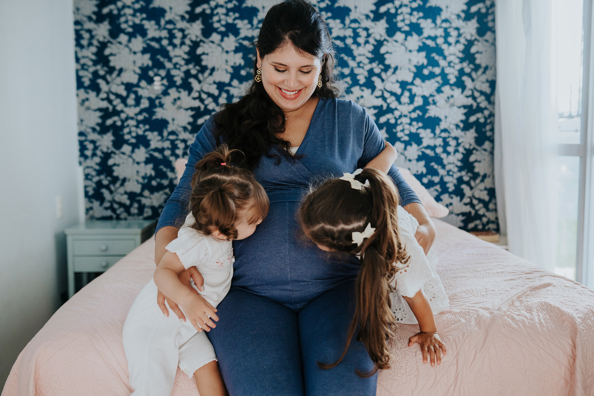 book gestante, gestante, gravida, gravidez, maternidade, ensaio gestante,  vila velha, vitoria,  parto, bebê, praia de ensaio em casa, ensaio nublado, ensaio com vento, ensaio gestante em casa, ensaio gestante 
