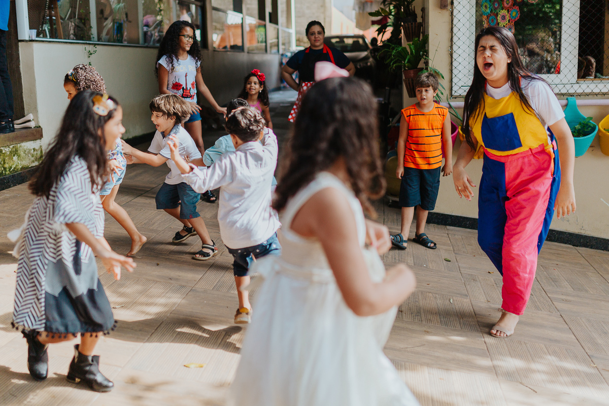 fotografia de aniversário Arthur, festa infantil Vila Velha, fotógrafa de festas, fotos espontâneas de crianças, Patrulha Canina, fotógrafo de eventos ES, festa com piscina, fotografia afetiva infantil, registro documental de festa