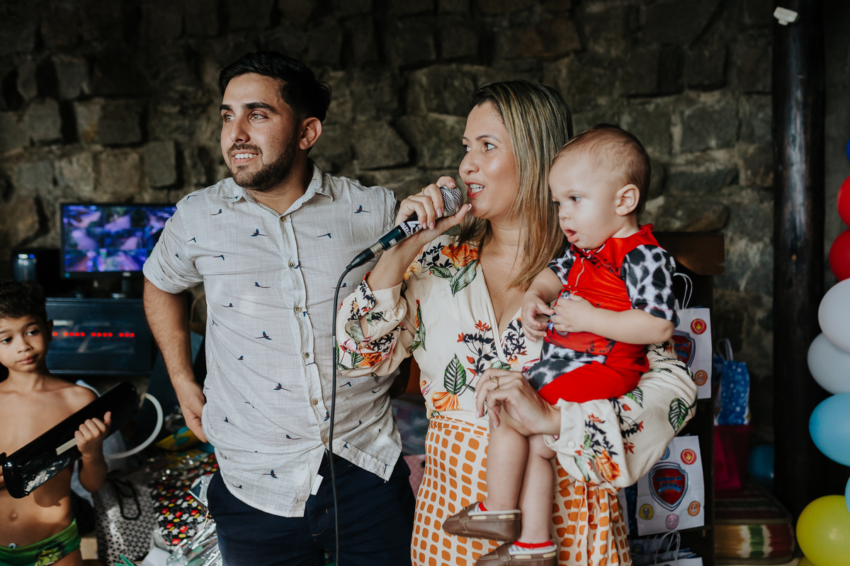 fotografia de aniversário Arthur, festa infantil Vila Velha, fotógrafa de festas, fotos espontâneas de crianças, Patrulha Canina, fotógrafo de eventos ES, festa com piscina, fotografia afetiva infantil, registro documental de festa