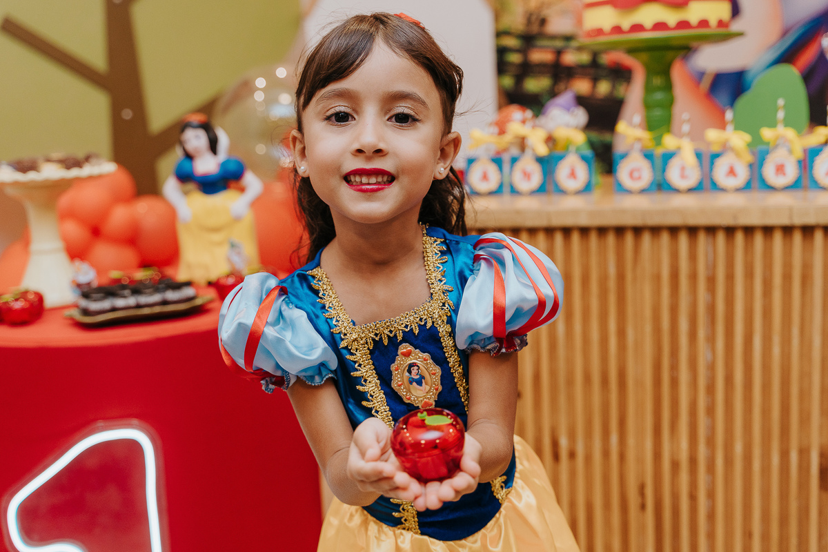 fotografia de aniversário ana clara, festa infantil Vila Velha, fotógrafa de festas, fotos espontâneas de crianças, Patrulha Canina, fotógrafo de eventos ES, festa com piscina, fotografia afetiva infantil, registro documental de festa, Vitoria es