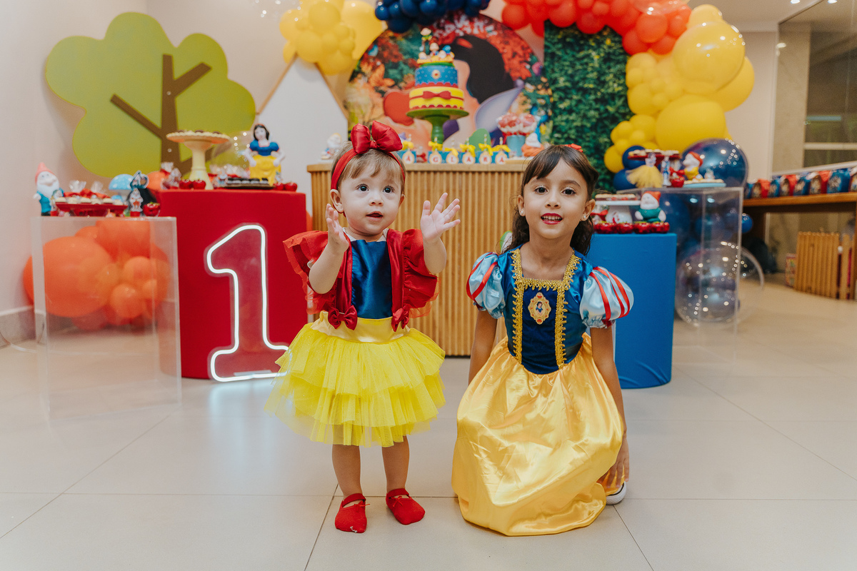 fotografia de aniversário ana clara, festa infantil Vila Velha, fotógrafa de festas, fotos espontâneas de crianças, Patrulha Canina, fotógrafo de eventos ES, festa com piscina, fotografia afetiva infantil, registro documental de festa, Vitoria es