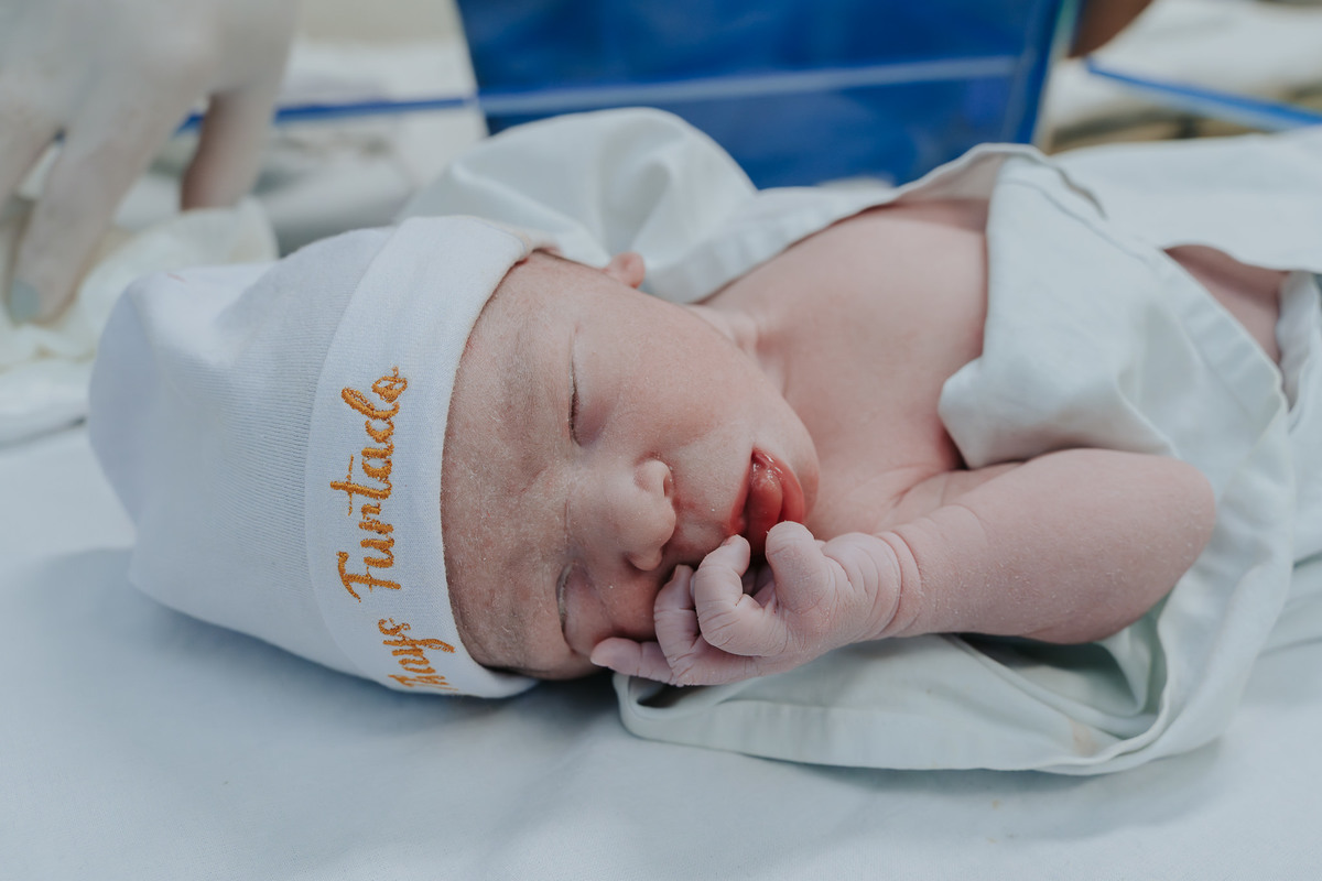 Fotografia de parto Cesária, Filme de parto, nascimento, humanização, vídeo de cesaria, cesariana humanizada, foto de parto Cesaria, parto humanizado, grande vitória, Vitoria Apart Hospital, parto Cesária, Cesária, dr frederico promatre