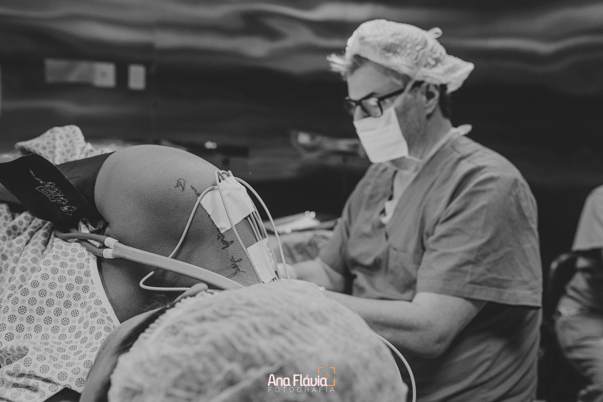 Filmes de parto, filmes de nascimento, ana flavia photography, lifestyle photography, ana flavia, nascimento, humanização, parto normal, cesariana humanizada, doula, vix, birth, parto,  lifestyle, foto de parto, fotografia de parto no es, parto humanizado