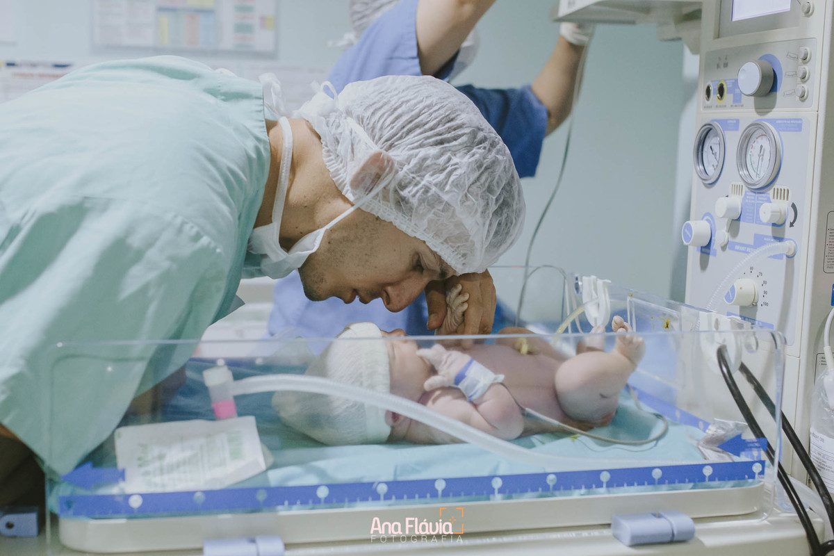 Filmes de parto, filmes de nascimento, ana flavia photography, lifestyle photography, ana flavia, nascimento, humanização, parto normal, cesariana humanizada, doula, vix, birth, parto,  lifestyle, foto de parto, fotografia de parto no es, parto humanizado