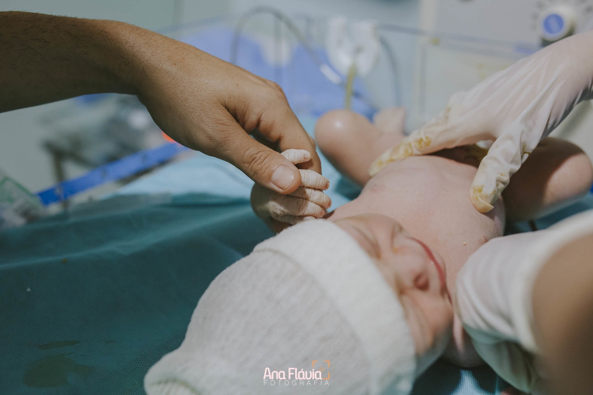 Filmes de parto, filmes de nascimento, ana flavia photography, lifestyle photography, ana flavia, nascimento, humanização, parto normal, cesariana humanizada, doula, vix, birth, parto,  lifestyle, foto de parto, fotografia de parto no es, parto humanizado