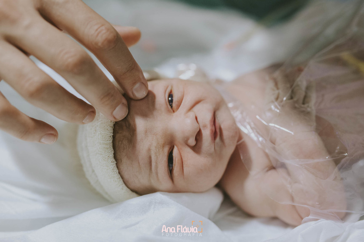 Filmes de parto, filmes de nascimento, ana flavia photography, lifestyle photography, ana flavia, nascimento, humanização, parto normal, cesariana humanizada, doula, vix, birth, parto,  lifestyle, foto de parto, fotografia de parto no es, parto humanizado