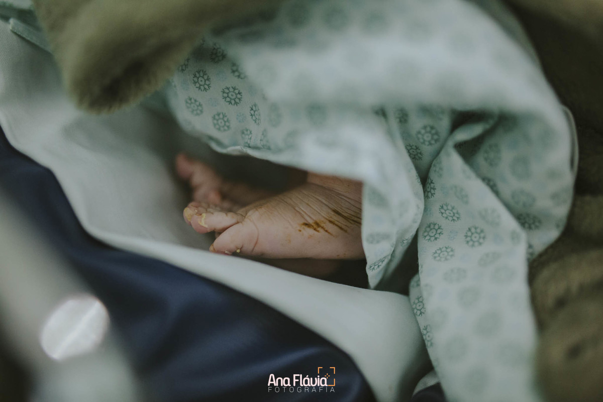 Filmes de parto, filmes de nascimento, ana flavia photography, lifestyle photography, ana flavia, nascimento, humanização, parto normal, cesariana humanizada, doula, vix, birth, parto,  lifestyle, foto de parto, fotografia de parto no es, parto humanizado