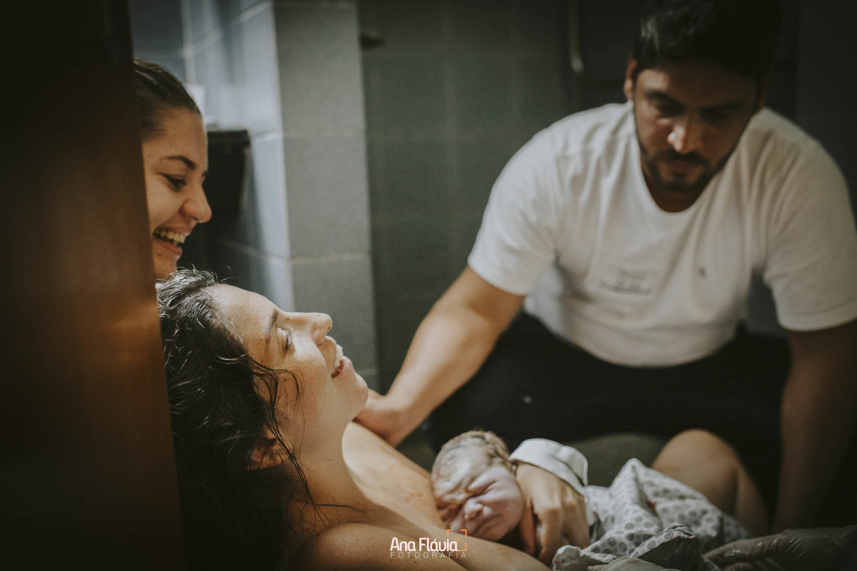 Filmes de parto, filmes de nascimento, nascimento, humanização, parto normal, cesariana humanizada, doula, parto, foto de parto, fotografia de parto no es, parto humanizado, grande vitória, apart hospital