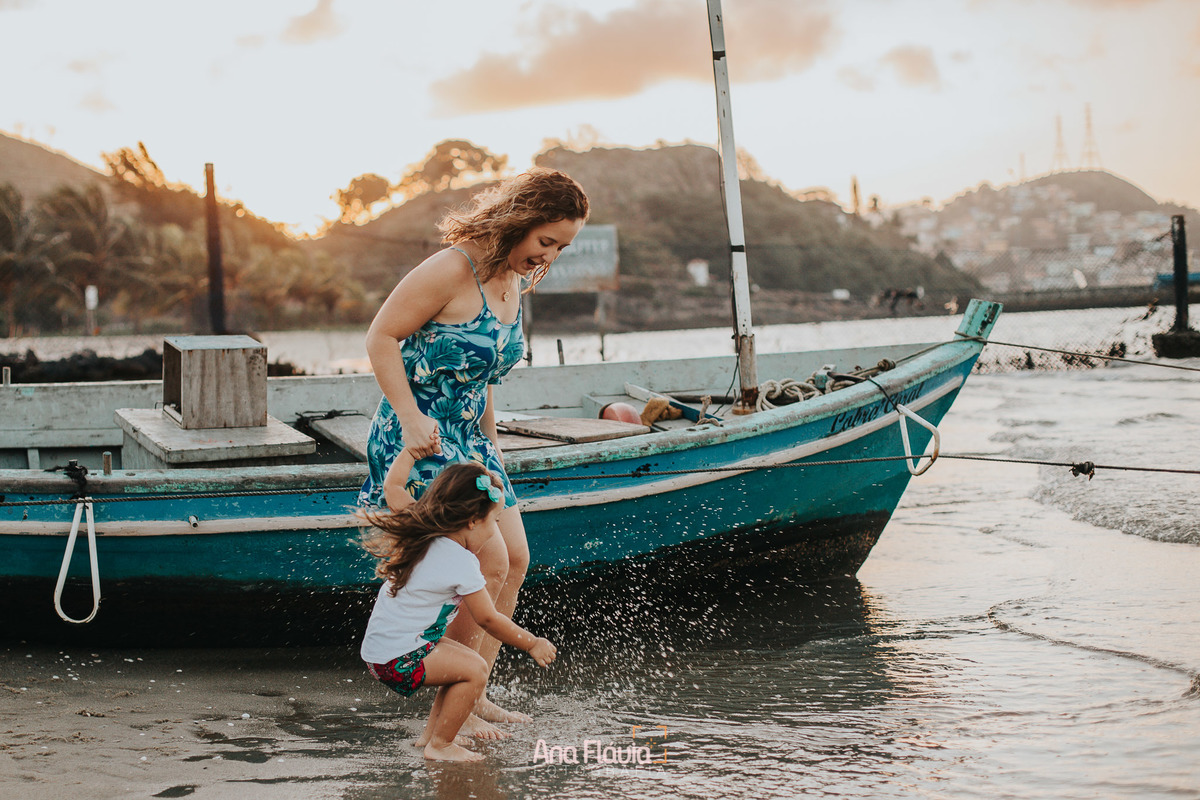 ensaiofamilia ensaiomaeefilha lifestyle maeefilha ensaiofotografico ensaiofamilianapraia ensaiogestante familia ensaiodiadasmães fotografiaexterna travel  ensaiolifestyle minhamenina Vilavelha espiritosanto