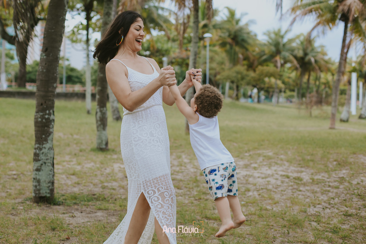 ensaiofamilia ensaiomaeefilha lifestyle maeefilha ensaiofotografico ensaiofamilianapraia ensaiogestante familia ensaiodiadasmães fotografiaexterna travel  ensaiolifestyle minhamenina Vilavelha espiritosanto