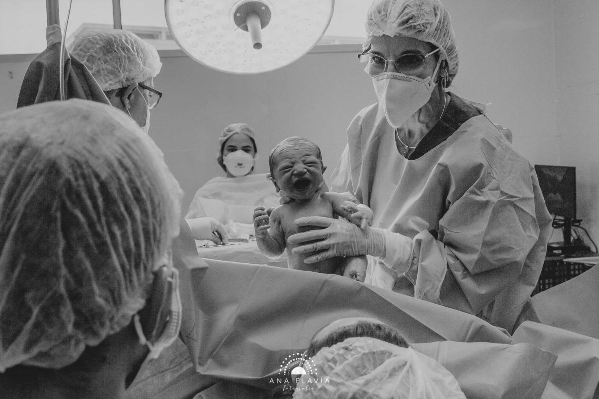 Filmes de parto, filmes de nascimento, nathalie pauli photography, nascimento, humanização, parto normal, cesariana humanizada, doula, birth photography, birth, parto, newborn, new born photography, grande vitoria, vitoria, vila velha, espirito santo