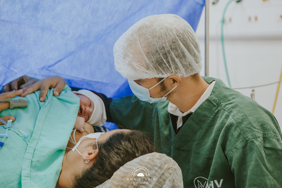 Filmes de parto, filmes de nascimento, nathalie pauli photography, nascimento, humanização, parto normal, cesariana humanizada, doula, birth photography, birth, parto, newborn, new born photography, grande vitoria, vitoria, vila velha, espirito santo