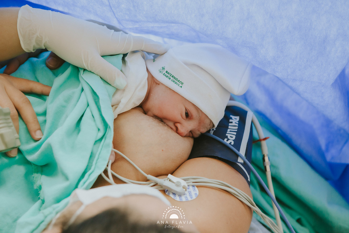Filmes de parto, filmes de nascimento, nathalie pauli photography, nascimento, humanização, parto normal, cesariana humanizada, doula, birth photography, birth, parto, newborn, new born photography, grande vitoria, vitoria, vila velha, espirito santo