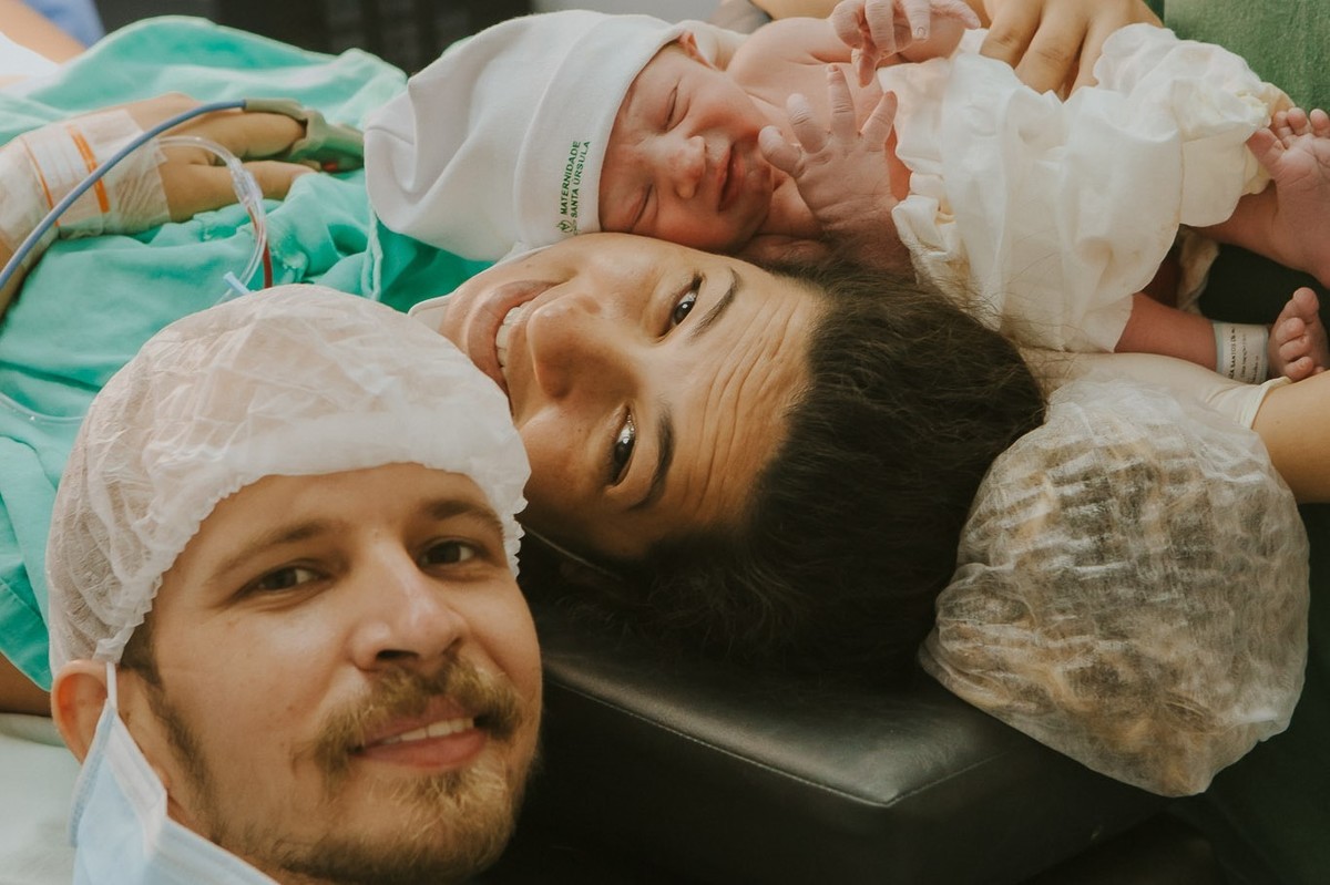 Filmes de parto, filmes de nascimento, nathalie pauli photography, nascimento, humanização, parto normal, cesariana humanizada, doula, birth photography, birth, parto, newborn, new born photography, grande vitoria, vitoria, vila velha, espirito santo