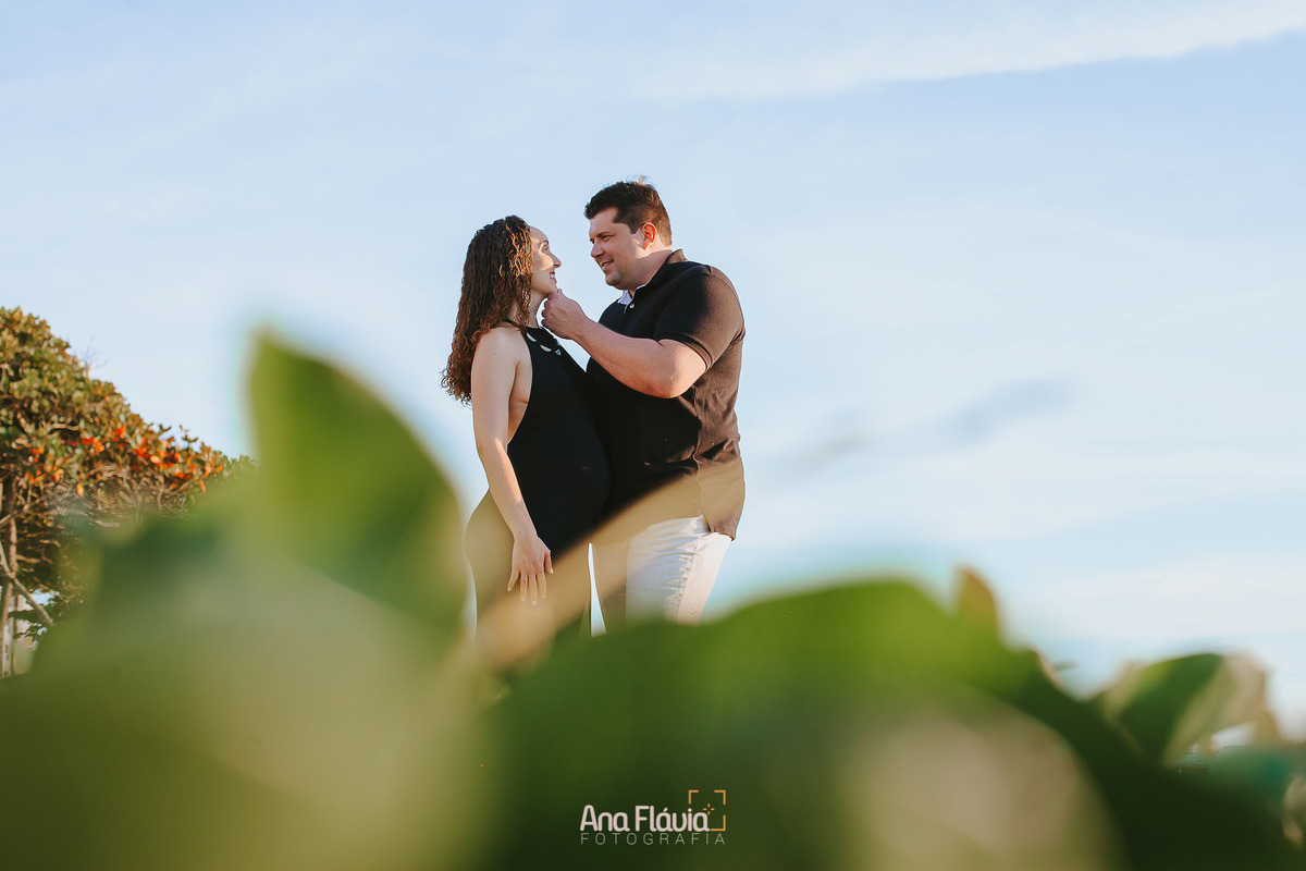 book gestante, gestante, gravida, gravidez, maternidade, ensaio gestante, ilha do frade, vila velha, vitoria,  parto, bebê, recém nascido, 
Ensaio gestante no nascer do sol na praia 