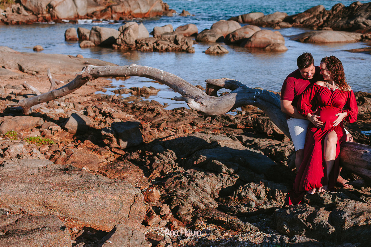 book gestante, gestante, gravida, gravidez, maternidade, ensaio gestante, ilha do frade, vila velha, vitoria,  parto, bebê, recém nascido, 
Ensaio gestante no nascer do sol na praia 