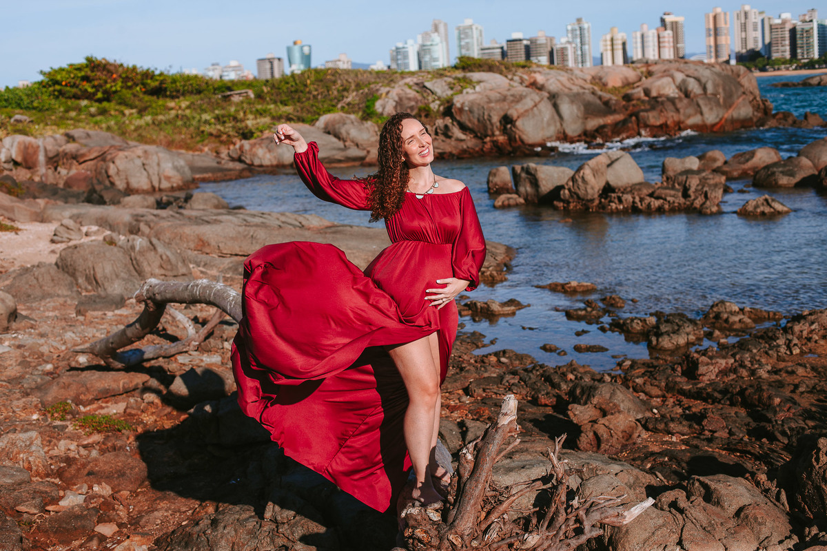 book gestante, gestante, gravida, gravidez, maternidade, ensaio gestante, ilha do frade, vila velha, vitoria,  parto, bebê, recém nascido, 
Ensaio gestante no nascer do sol na praia 