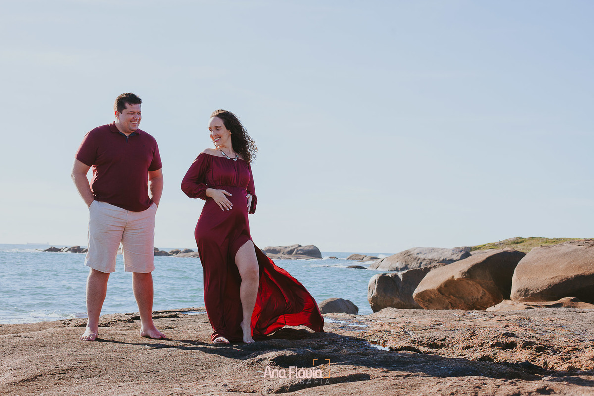 book gestante, gestante, gravida, gravidez, maternidade, ensaio gestante, ilha do frade, vila velha, vitoria,  parto, bebê, recém nascido, 
Ensaio gestante no nascer do sol na praia 