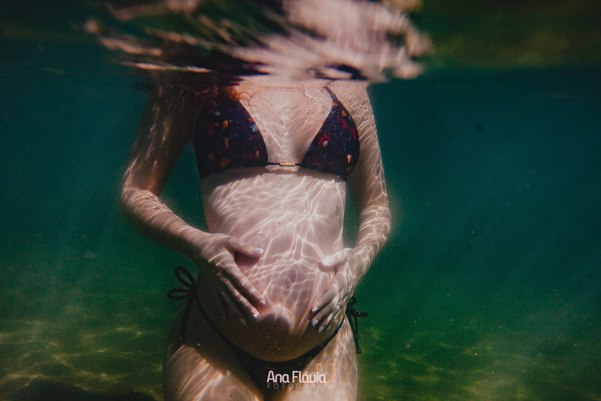 book gestante, gestante, gravida, gravidez, maternidade, ensaio gestante, ilha do frade, vila velha, vitoria,  parto, bebê, recém nascido, 
Ensaio gestante na água 