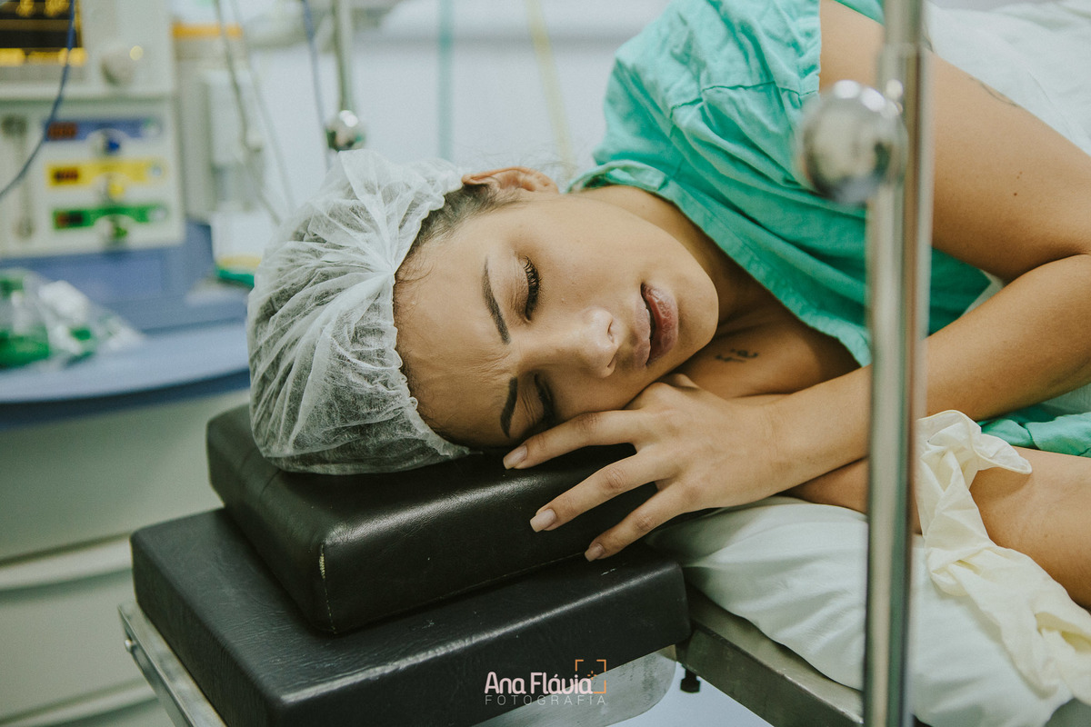 Filmes de parto, filmes de nascimento, ana flavia photography, lifestyle photography, ana flavia, nascimento, humanização, parto normal, cesariana humanizada, doula, vix, birth, parto,  lifestyle, foto de parto, fotografia de parto no es, parto humanizado