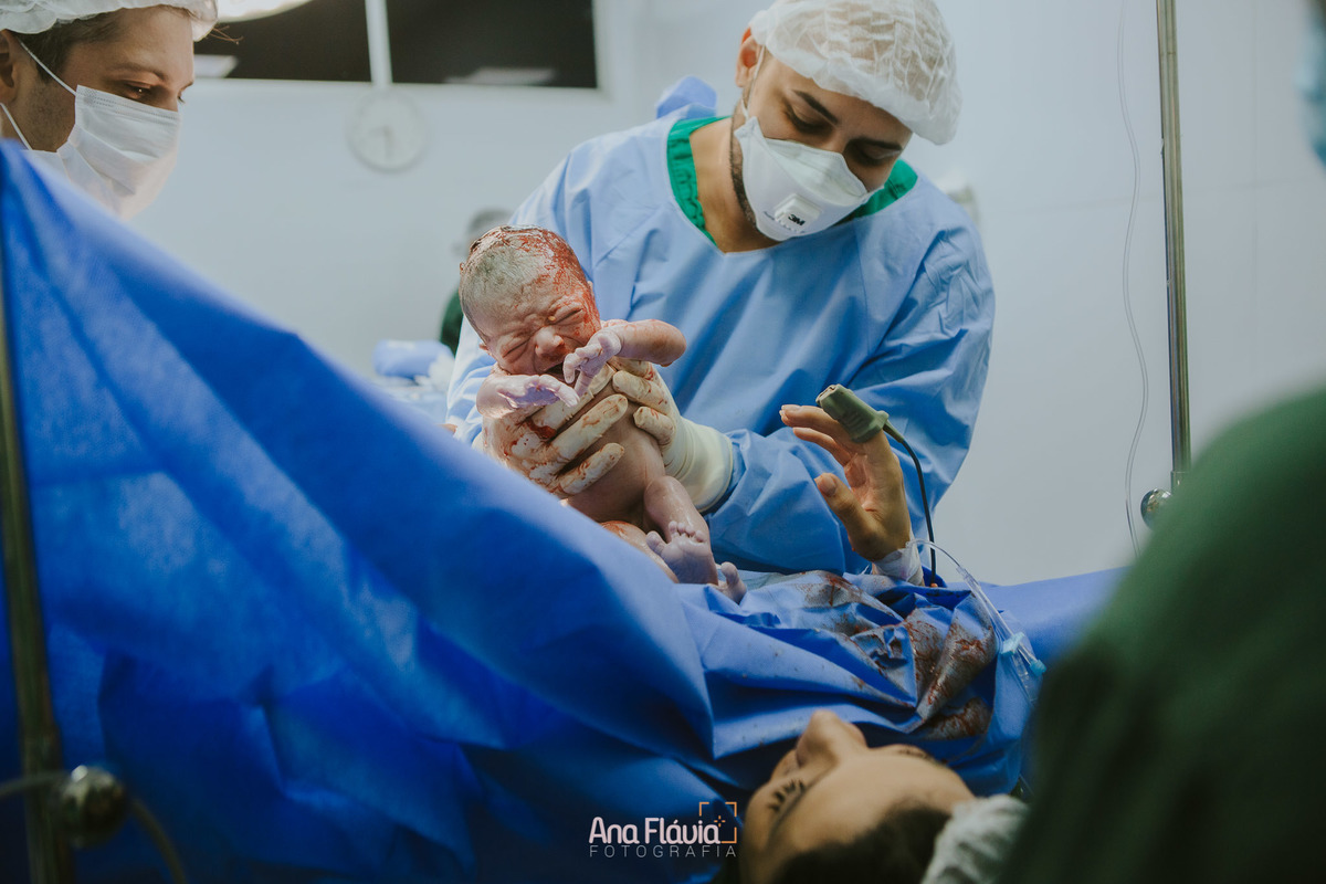 Filmes de parto, filmes de nascimento, ana flavia photography, lifestyle photography, ana flavia, nascimento, humanização, parto normal, cesariana humanizada, doula, vix, birth, parto,  lifestyle, foto de parto, fotografia de parto no es, parto humanizado