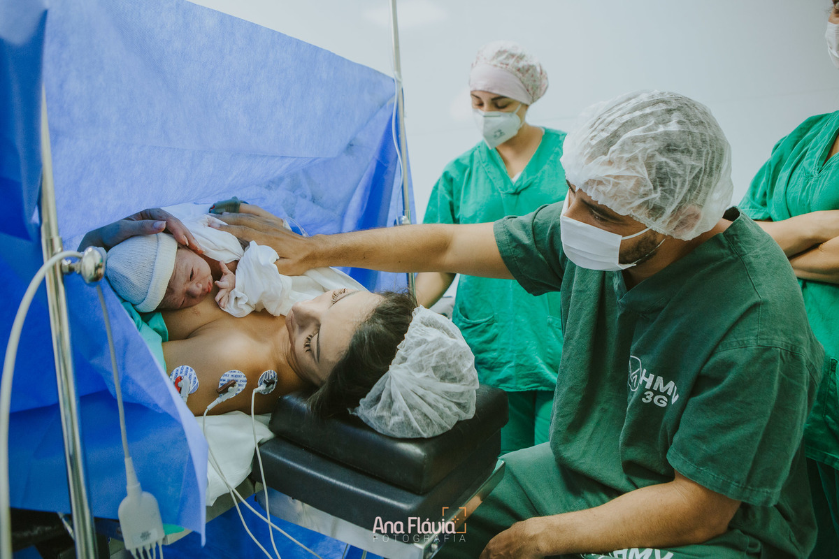 Filmes de parto, filmes de nascimento, ana flavia photography, lifestyle photography, ana flavia, nascimento, humanização, parto normal, cesariana humanizada, doula, vix, birth, parto,  lifestyle, foto de parto, fotografia de parto no es, parto humanizado