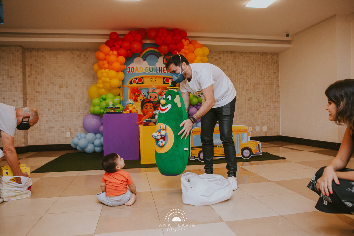 primeiro aniversario, 1aninho, mundo azul, mae de menino, fotografia, babyboy, festa fazendinha, festa de menino, amigos, smashthecake, primeiro aninho, babyfashion, festa de criança, photography, um ano, família, mamãe deprimeira viagem, aniversario cria