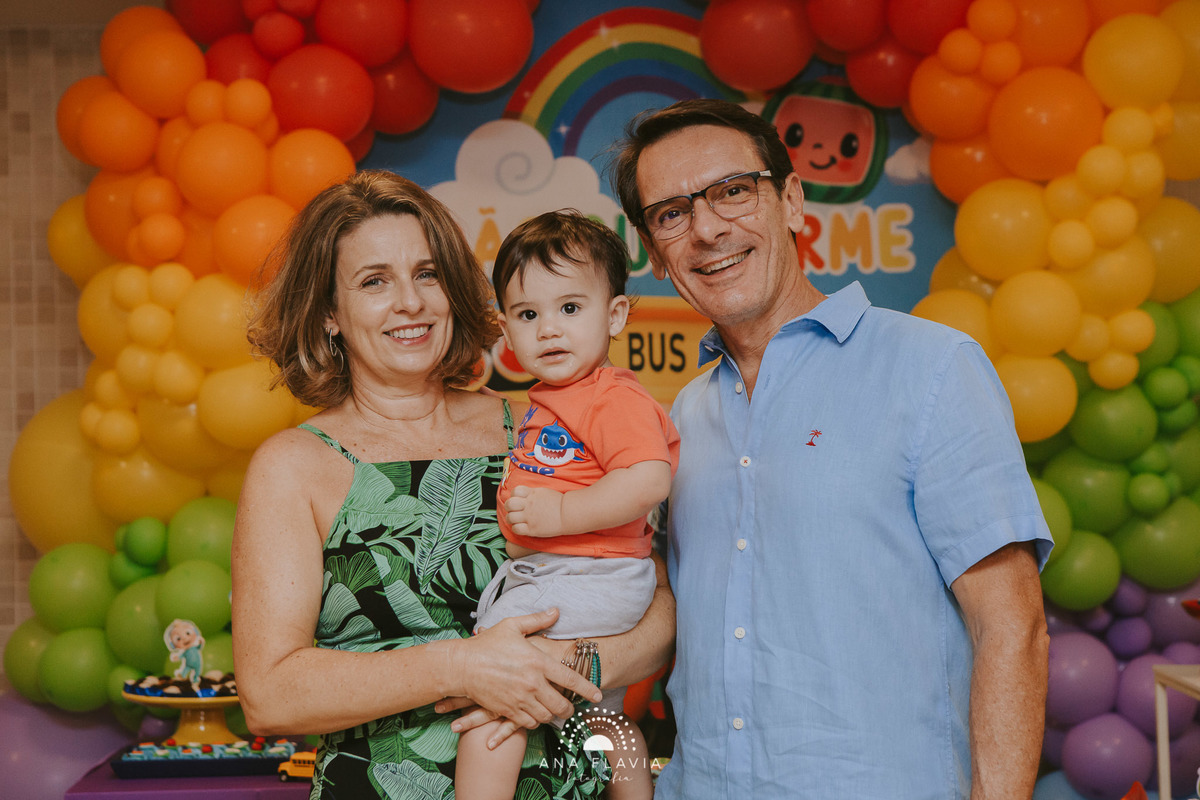 primeiro aniversario, 1aninho, mundo azul, mae de menino, fotografia, babyboy, festa fazendinha, festa de menino, amigos, smashthecake, primeiro aninho, babyfashion, festa de criança, photography, um ano, família, mamãe deprimeira viagem, aniversario cria
