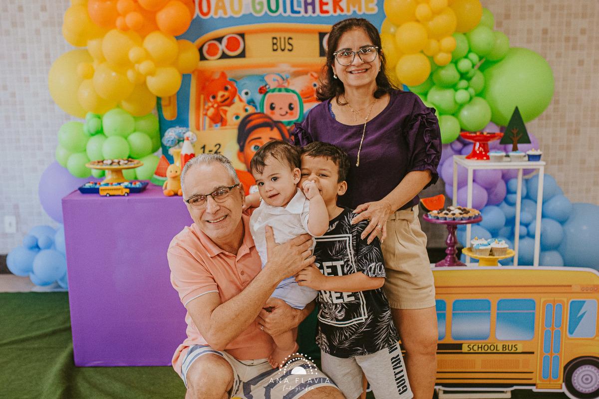 primeiro aniversario, 1aninho, mundo azul, mae de menino, fotografia, babyboy, festa fazendinha, festa de menino, amigos, smashthecake, primeiro aninho, babyfashion, festa de criança, photography, um ano, família, mamãe deprimeira viagem, aniversario cria
