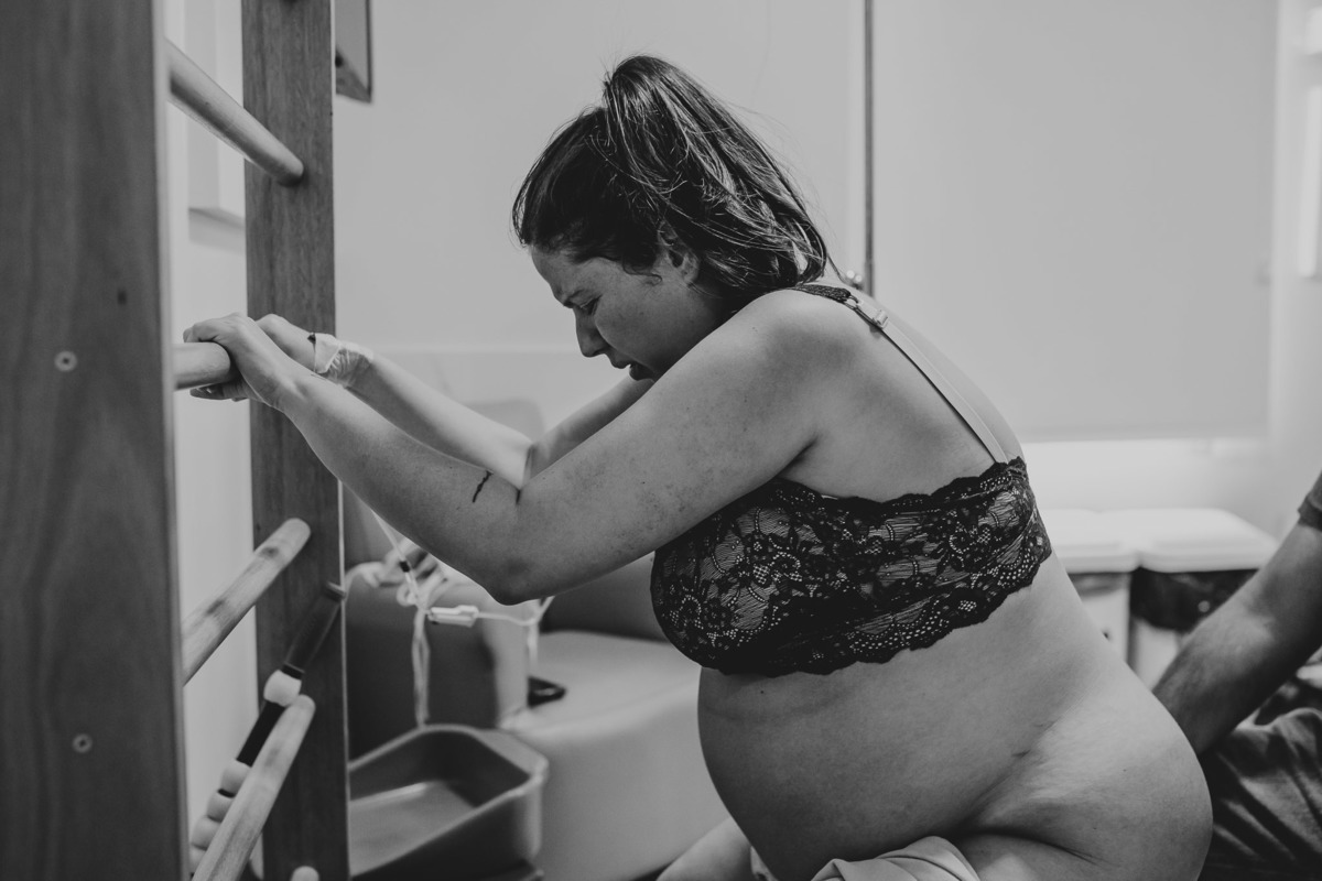 Filmes de parto, filmes de nascimento, nascimento, humanização, parto normal, cesariana humanizada, doula, parto, foto de parto, fotografia de parto no es, parto humanizado, grande vitória, maternidade santa ursula