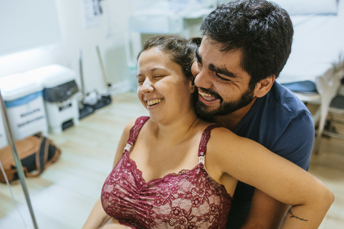 Filmes de parto, filmes de nascimento, nascimento, humanização, parto normal, cesariana humanizada, doula, parto, foto de parto, fotografia de parto no es, parto humanizado, grande vitória, maternidade santa ursula