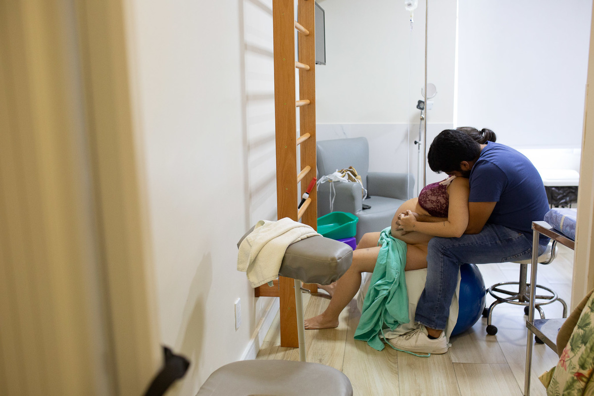 Filmes de parto, filmes de nascimento, nascimento, humanização, parto normal, cesariana humanizada, doula, parto, foto de parto, fotografia de parto no es, parto humanizado, grande vitória, maternidade santa ursula