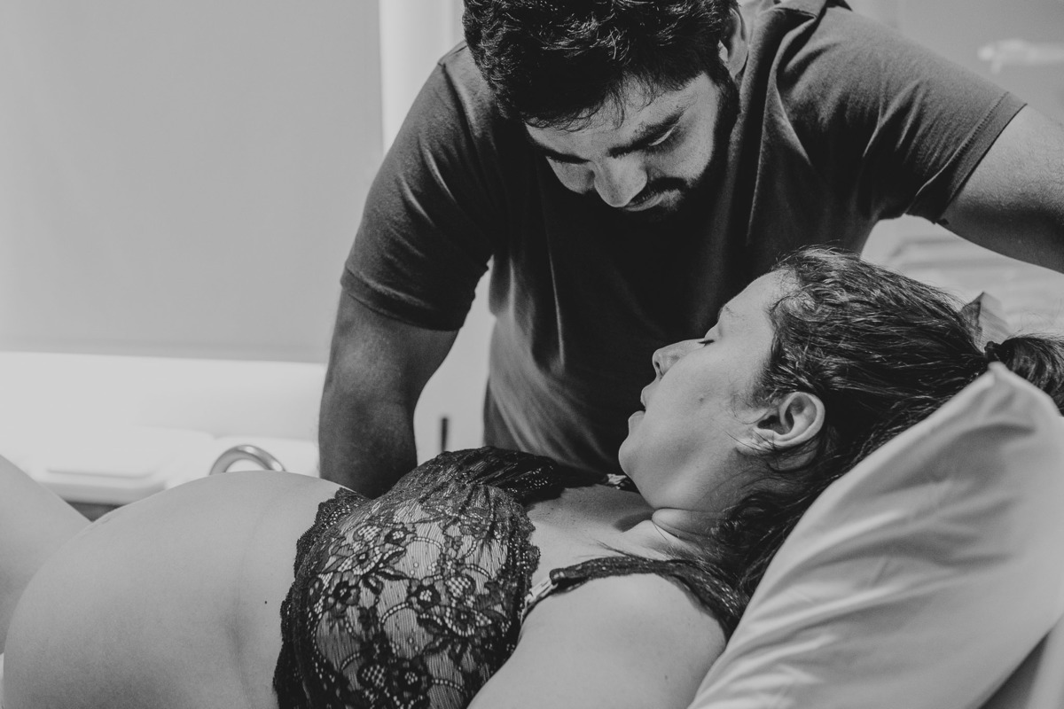 Filmes de parto, filmes de nascimento, nascimento, humanização, parto normal, cesariana humanizada, doula, parto, foto de parto, fotografia de parto no es, parto humanizado, grande vitória, maternidade santa ursula