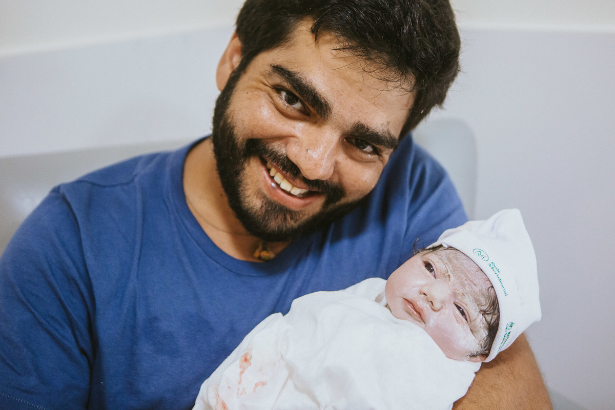 Filmes de parto, filmes de nascimento, nascimento, humanização, parto normal, cesariana humanizada, doula, parto, foto de parto, fotografia de parto no es, parto humanizado, grande vitória, maternidade santa ursula