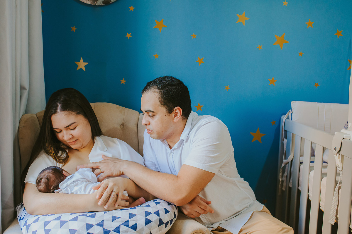ensaio em casa lifestyle primeiros dias newborn documental vitoria vila velha newbornlifestyle  newborn maternidade fotografia lifestyle bebe ensaio photography babyphoto lifestylephotography foto fotografiadefamilia babysession newbornphotography familia