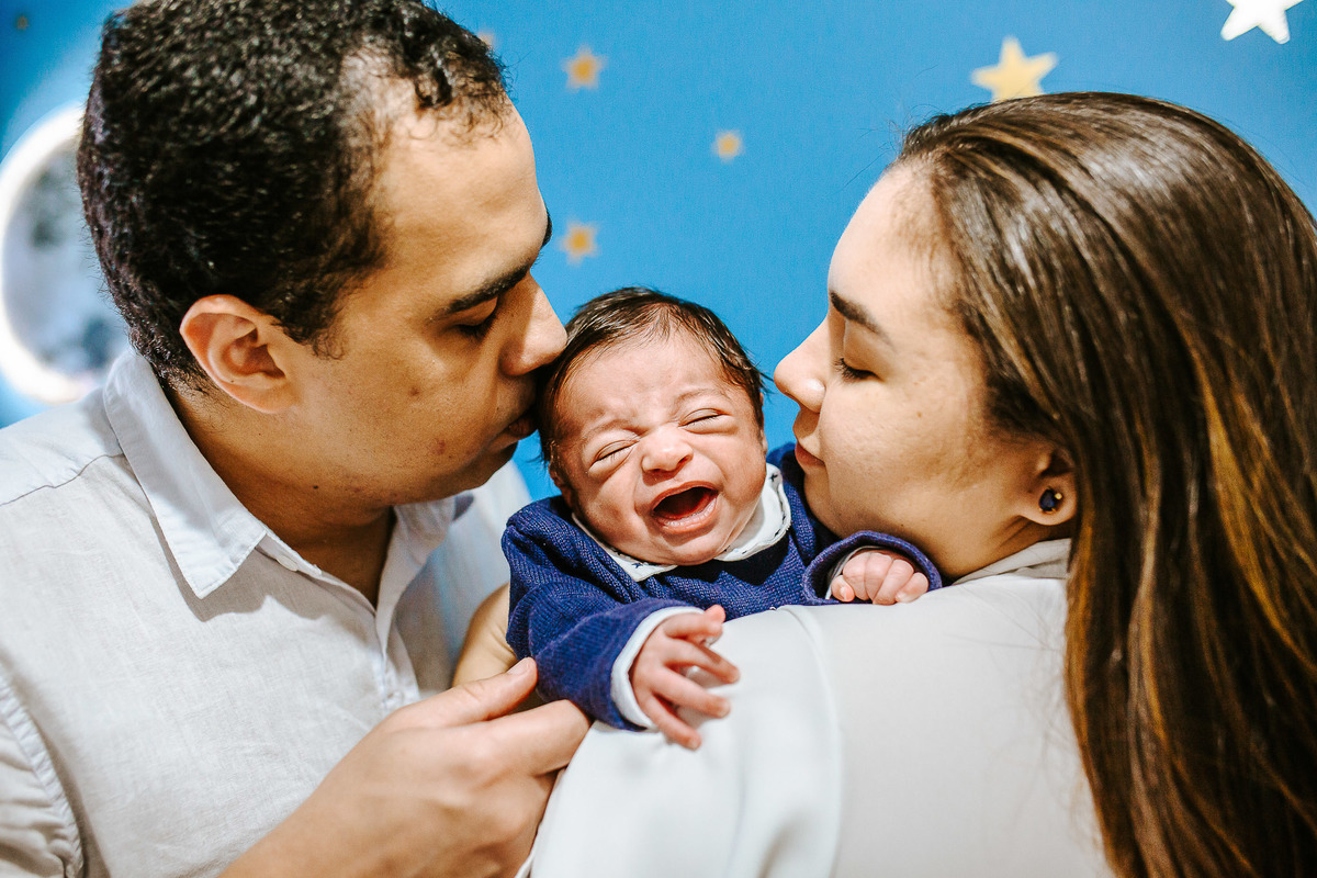 ensaio em casa lifestyle primeiros dias newborn documental vitoria vila velha newbornlifestyle  newborn maternidade fotografia lifestyle bebe ensaio photography babyphoto lifestylephotography foto fotografiadefamilia babysession newbornphotography familia