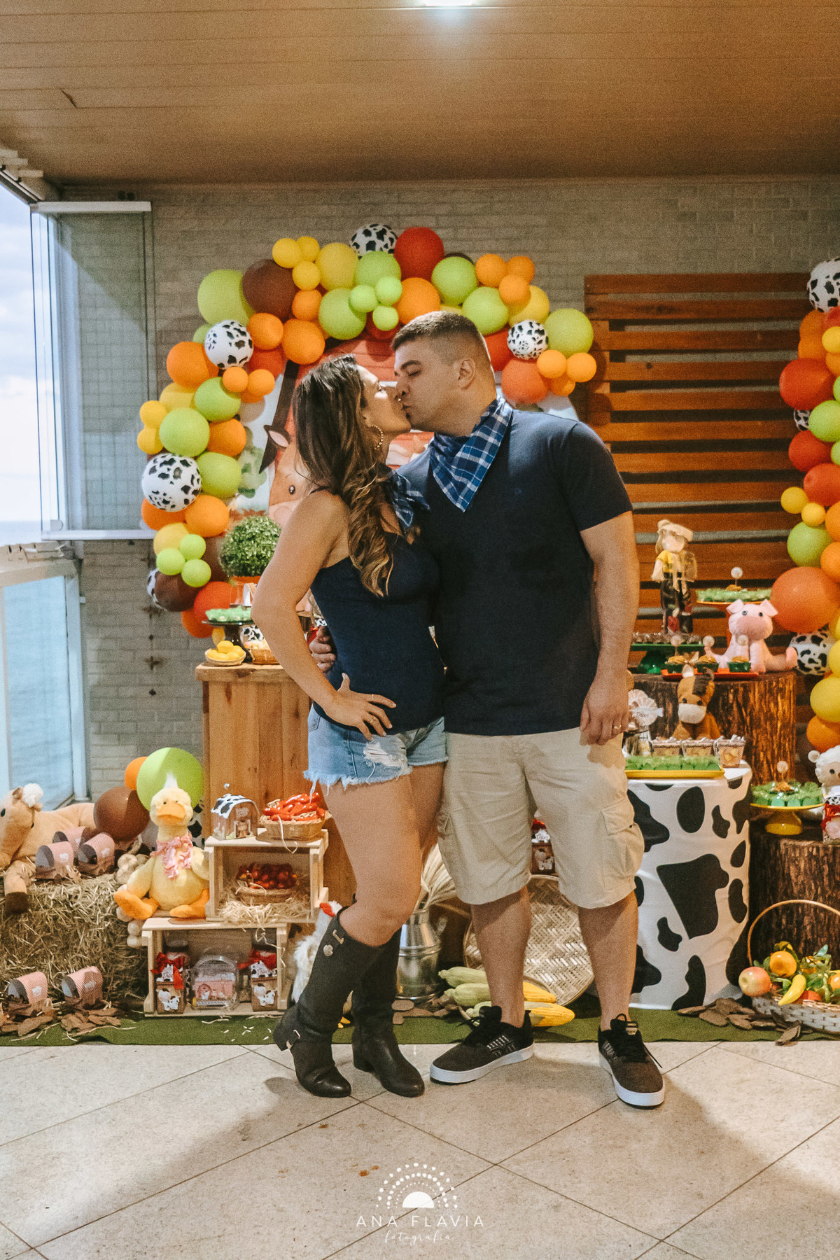 primeiro aniversario, 1aninho, mundo azul, mae de menino, fotografia, babyboy, festa fazendinha, festa de menino, amigos, smashthecake, primeiro aninho, babyfashion, festa de criança, photography, um ano, família, mamãe deprimeira viagem, aniversario cria